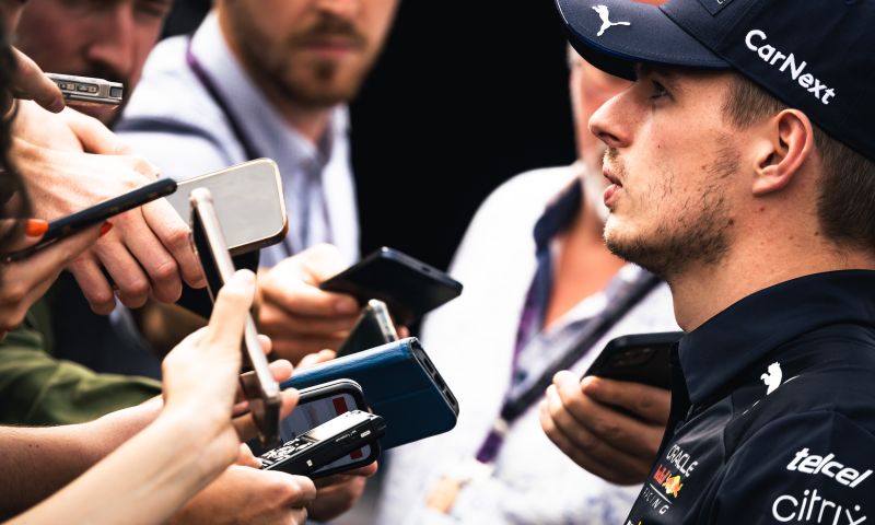 Verstappen s'attend à de nombreux accidents si les règles de changement de pneus de la F1 sont appliquées.