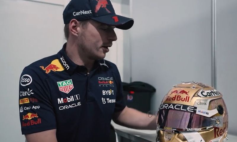 Verstappen conduit avec un "casque spécial" au Mexique