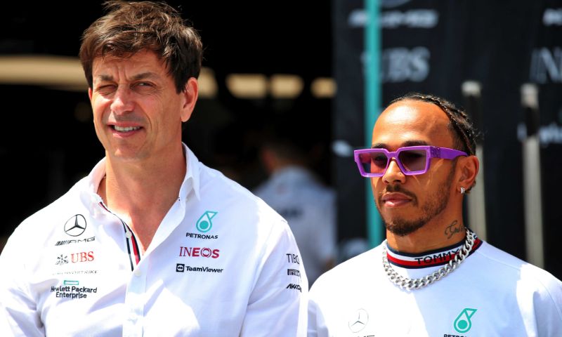 Mercedes et Hamilton attendent l'hiver pour discuter d'un nouveau contrat.
