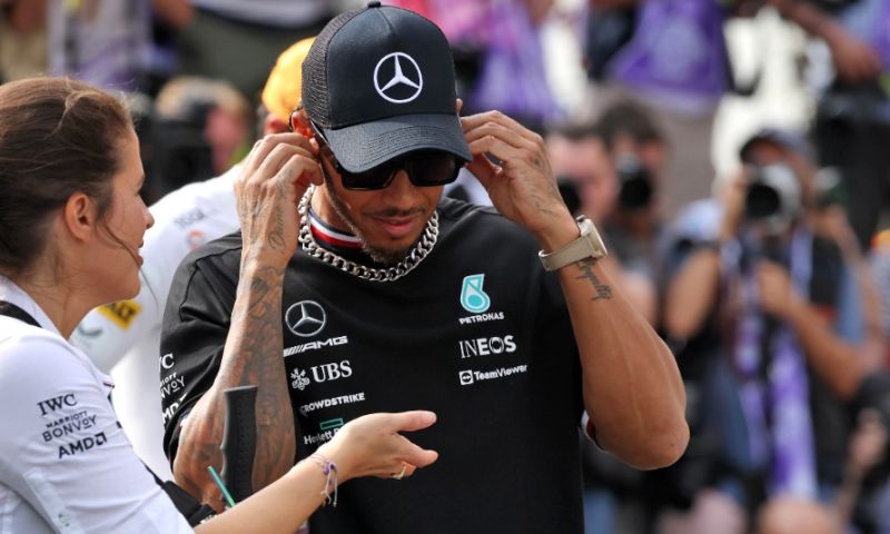 Hamilton accoglie Schumacher in Mercedes