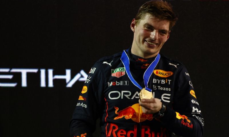 Team Redline spreekt dankbaarheid uit over Verstappen