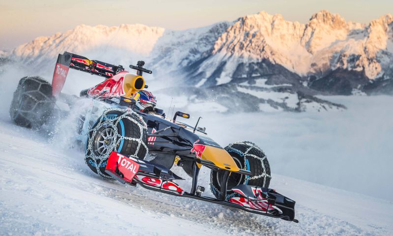 Top 5 Formula 1 cars in action in the snow