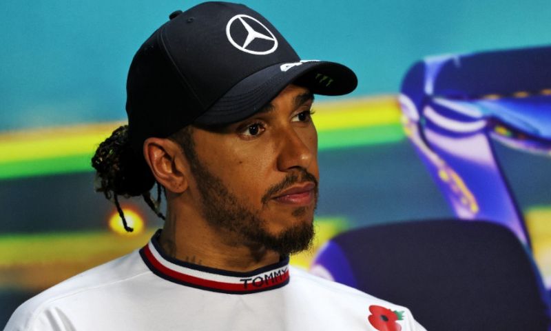 Hamilton domine la F1 chez Mercedes