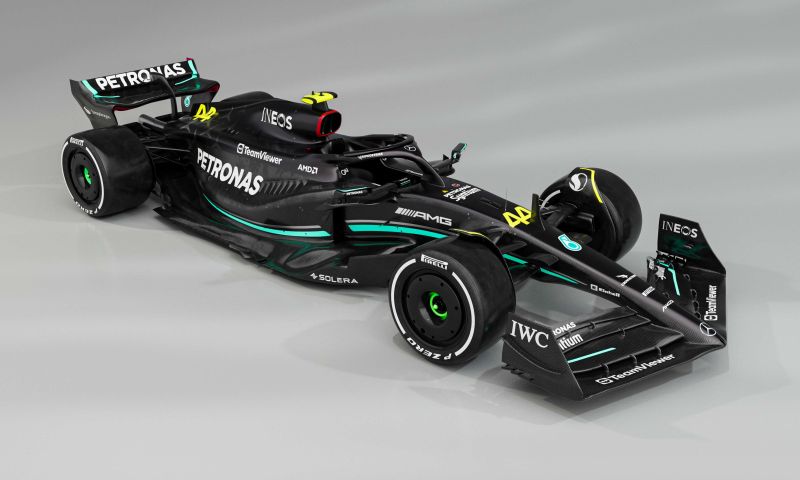 Elliott sui cambiamenti della Mercedes W14