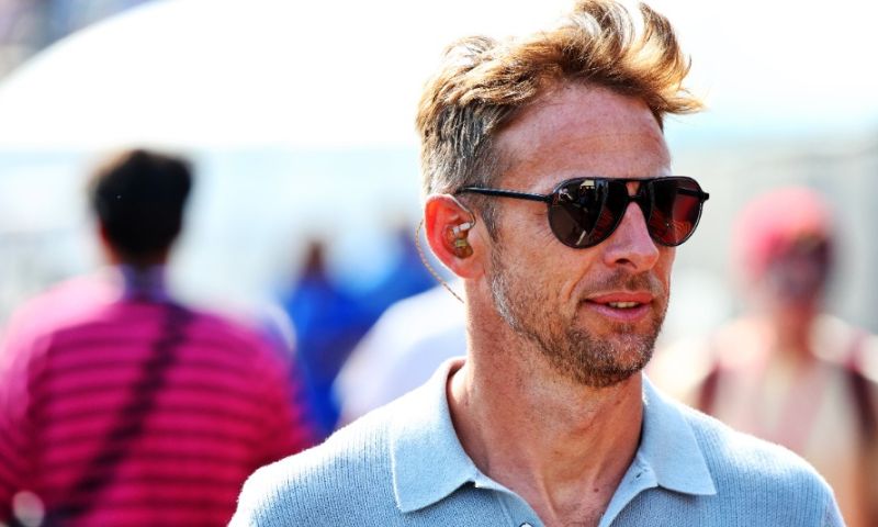Button fala sobre a Mercedes e Ferrari