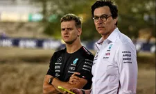 Thumbnail for article: Wolff, contento con la gran diferencia respecto a 2022