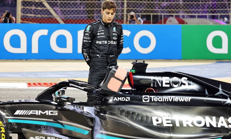 Mercedes persa dopo che Russell ha bloccato i test pre-campionato