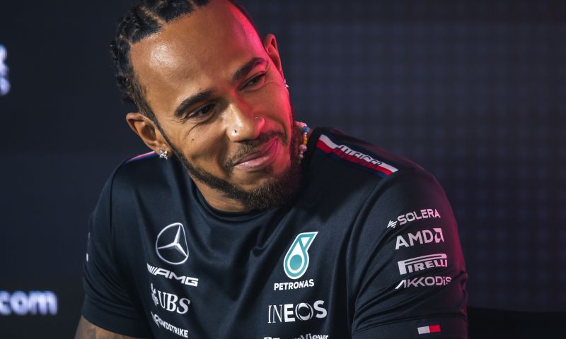 Hill speculates on retirement Lewis Hamilton