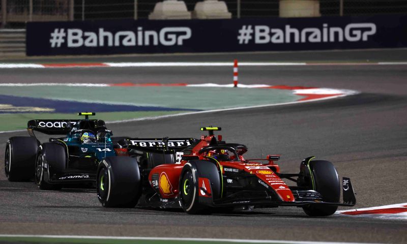 Saída de engenheiro-chefe e insatisfação de Leclerc agitam a Ferrari