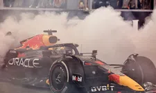 Thumbnail for article: Red Bull gaat RB18 simulatoren verkopen: zoveel ben je ervoor kwijt!