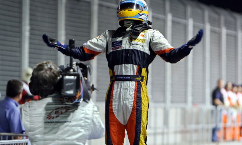 One hundred times Alonso on the podium. His most memorable podiums