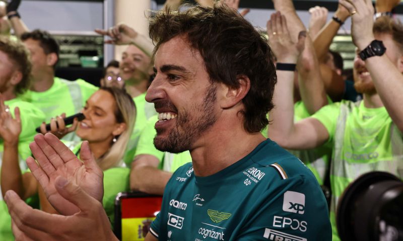 alonso paragona l'aston martin alla brawn gp