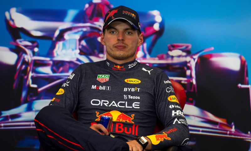 Verstappen over Jos en Perez