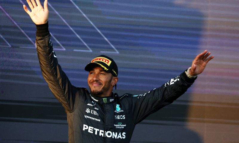 Hamilton passeert Schumacher in lijst met podiumplekken 