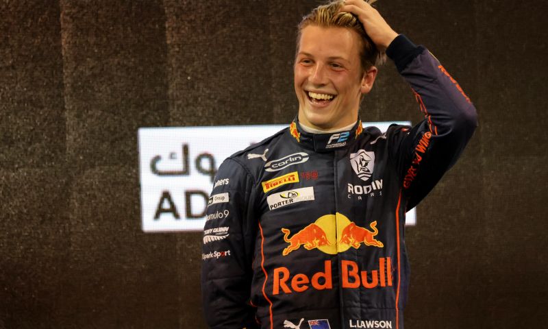 Liam Lawson van Red Bull Racing verliest podium in Japanse Super Formula