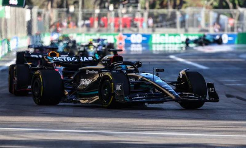 Mercedes met sidepods op W14 in Monaco