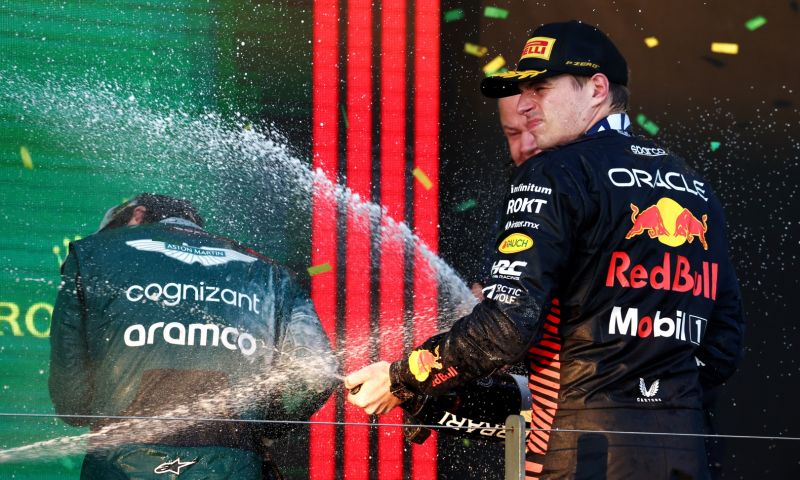 Max Verstappen opina sobre las opciones de victoria de Alonso