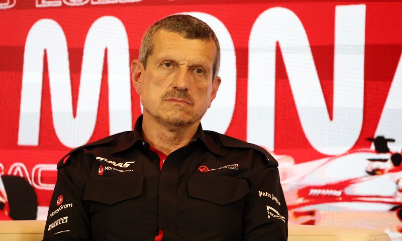 Steiner reçoit un blâme pour des commentaires antérieurs sur les hôtesses et stewards