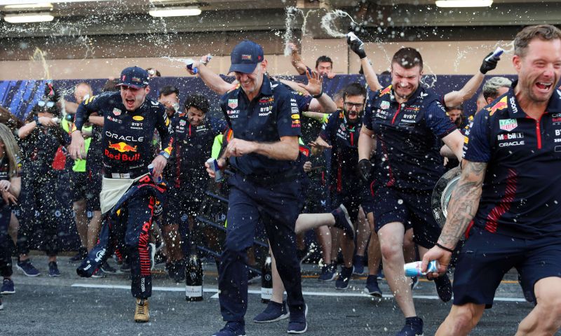 Nederlandse kranten zien dominante Verstappen Inmiddels ongenaakbaar