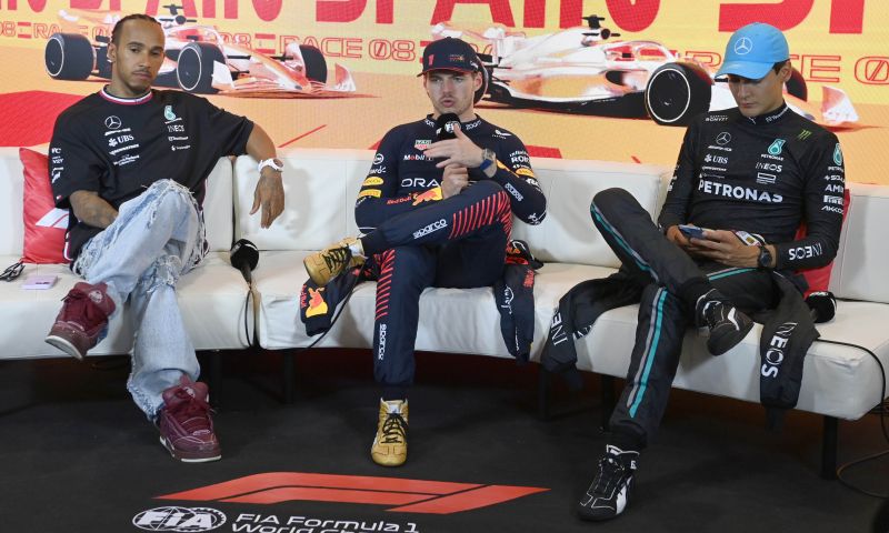 le taureau rouge verstappen perez retourne chez puma pour les chaussures