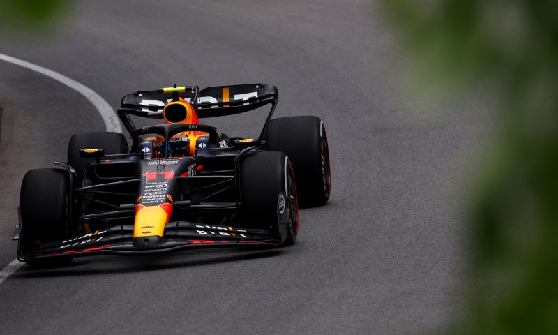 Sergio Perez faz demonstração em Madri no carro de Vettel