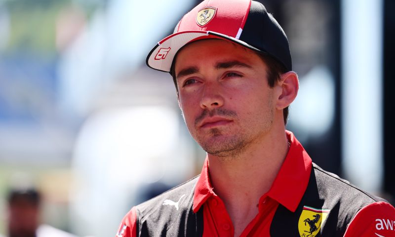 Charles Leclerc prolunga il contratto con la Ferrari