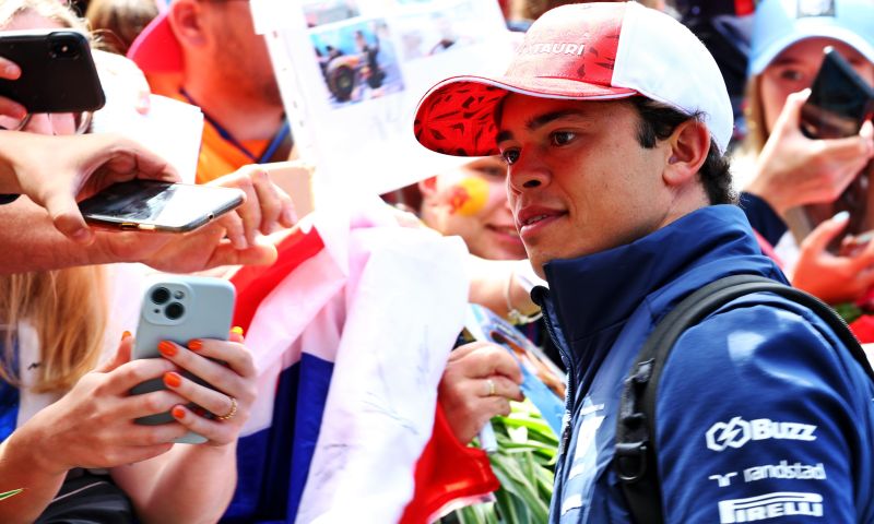 De Vries und Magnussen starten aus der Boxengasse Anpassungen im Parc Fermé