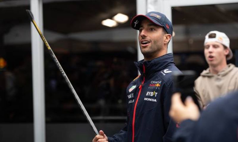 Daniel Ricciardo en Max Verstappen Red Bull Racing team