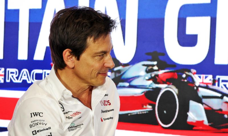 réaction de wolff après des qualifications médiocres en mercedes