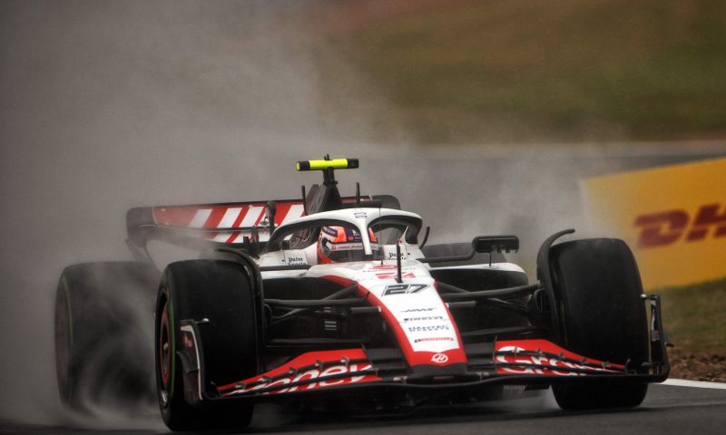 Problemas com os pneus do Haas VF-23