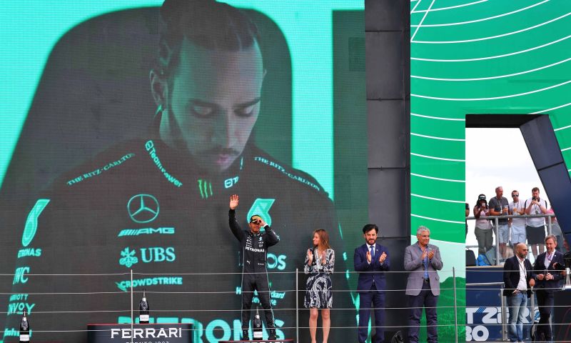 Hamilton trekt restant F1-carrière in twijfel: 'Soms weet ik het niet'