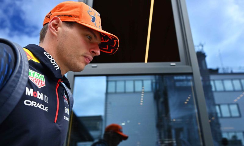 Verstappen mantém a tradição e leva sua equipe de garagem para jantar