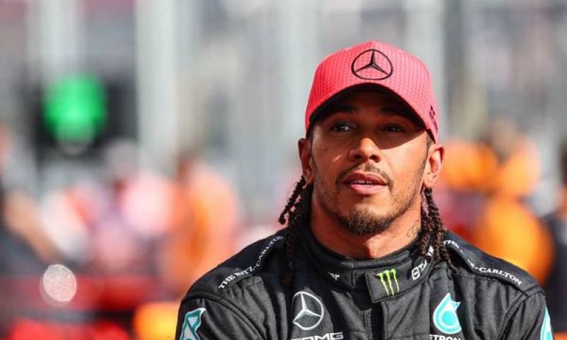 Hamilton se questiona sobre a queda de desempenho da Red Bull