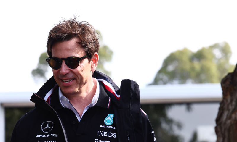 wolff in pole hamilton errore con russell e mercedes chance