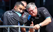 Thumbnail for article: Alpine team boss Szafnauer reacts to his departure for the first time