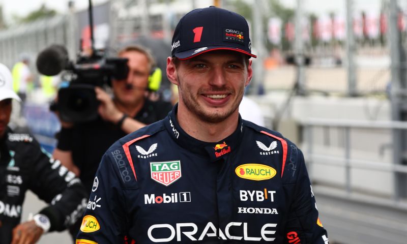 Max Verstappen start de sprintrace vanaf P1 