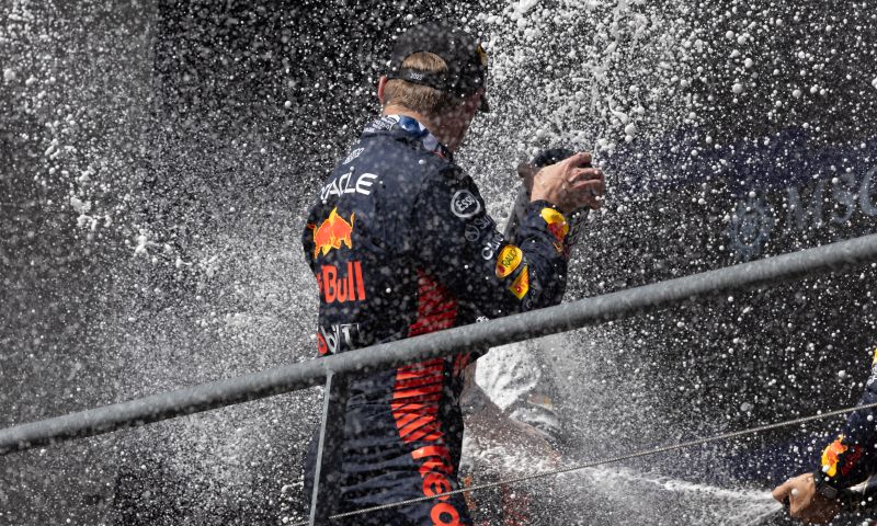 verstappen and norris at tomorrowland