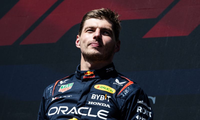 Waarom racet Max Verstappen met de Nederlandse nationaliteit?