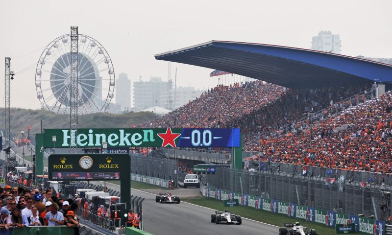 Activisten blokkeren toegangsweg circuit Zandvoort: Tien aanhoudingen