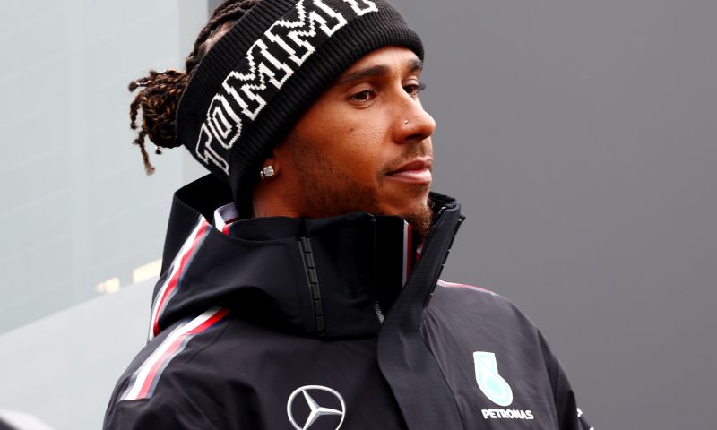 lewis hamilton a battu perez et verstappen