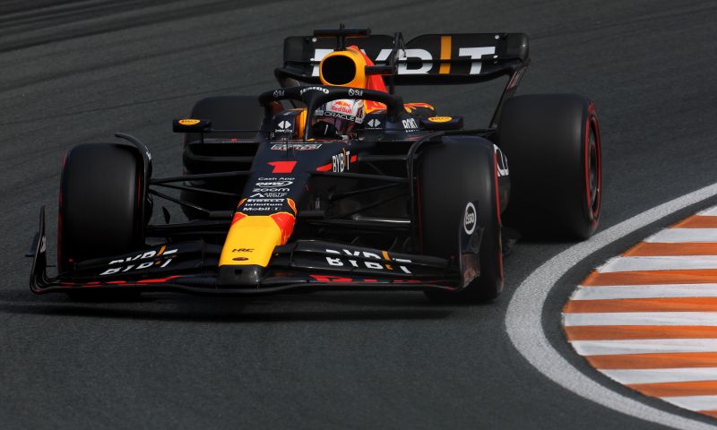 GP da Holanda: Verstappen assume a ponta no fim e lidera terceiro treino