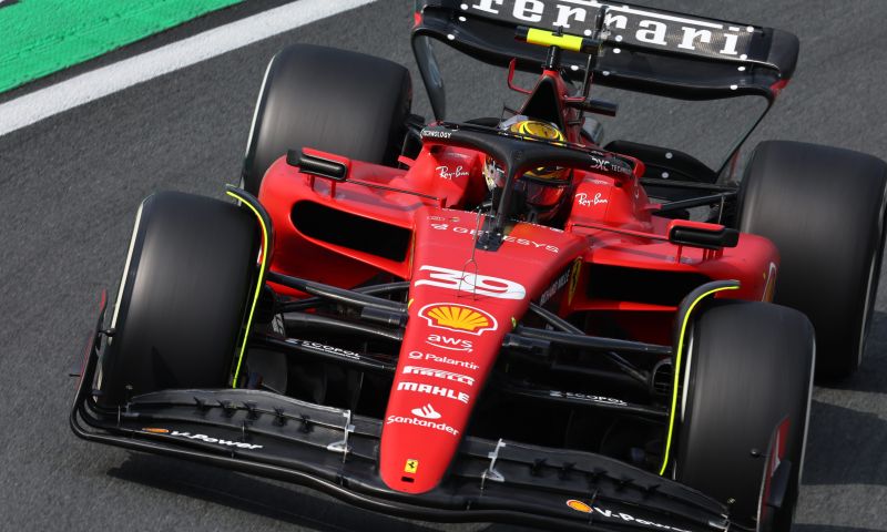 Ferrari lidera treinos no GP da Holanda, Red Bull tem dificuldades