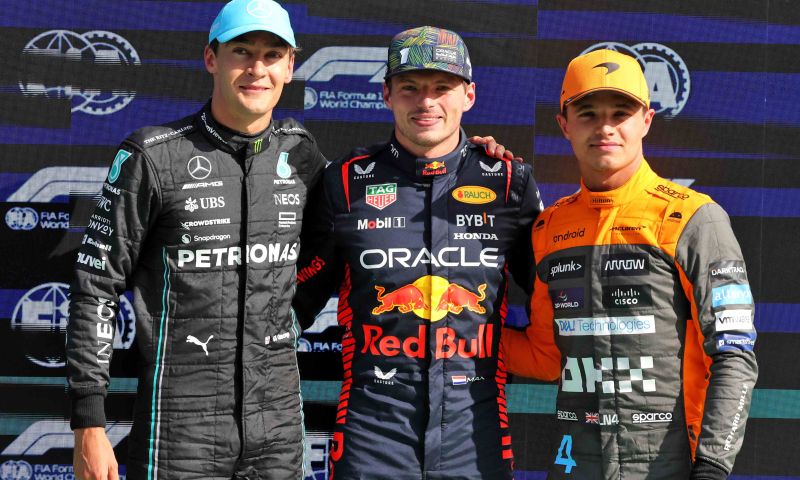 Verstappen padelt met Russell, Norris en Albon in Monaco