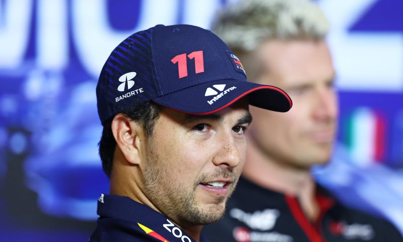 Pérez habla sobre su contrato en Red Bull y Leclerc en Ferrari