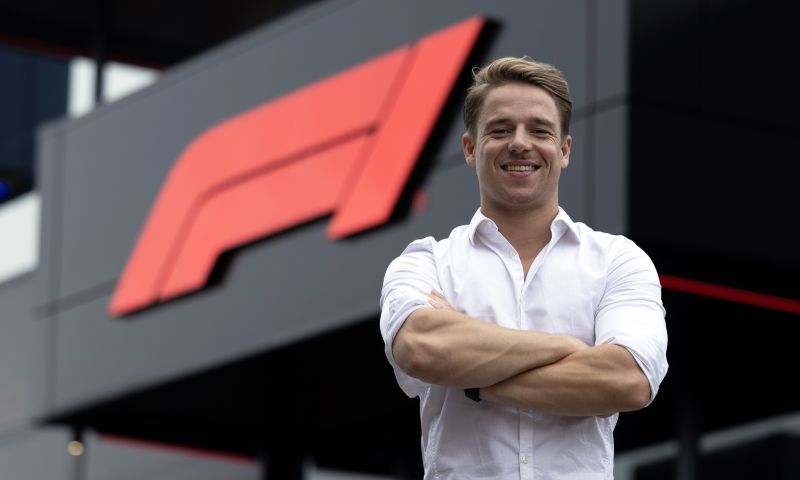 Viaplay maakt tijdelijke vervanger F1 presentratrice Amber Brantsen bekend 