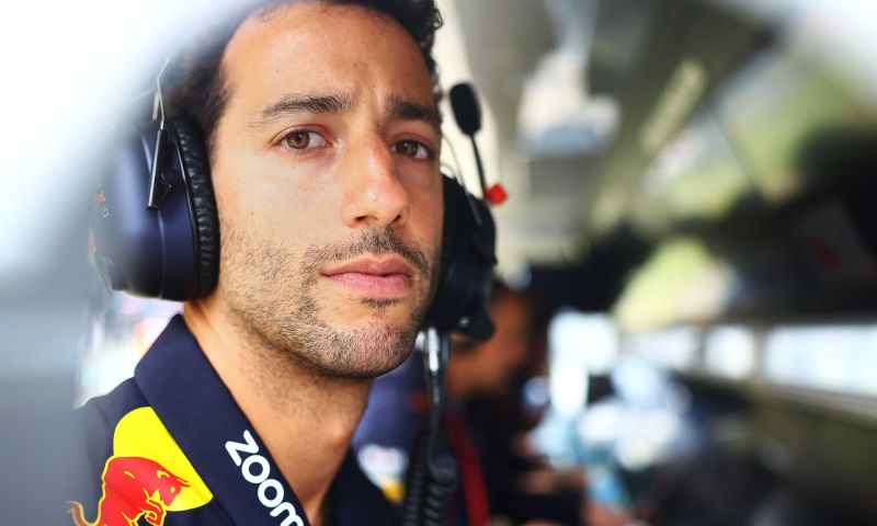 Bayer, Consejero Delegado de AlphaTauri, informa sobre Ricciardo