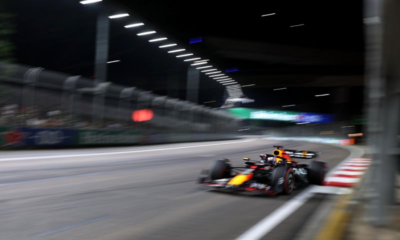 Internetreacties op kwalificatie Verstappen in Singapore 