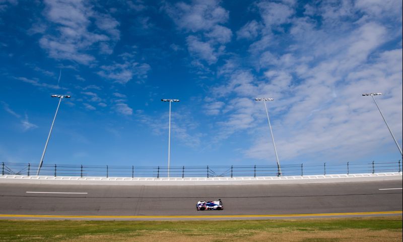 'Formula 1 driver makes one-off switch to 24 Hours of Daytona'