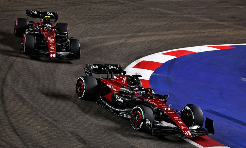 Los pilotos de Alfa Romeo esperan el GP de Japón 2023 Fórmula 1 Bottas Zhou