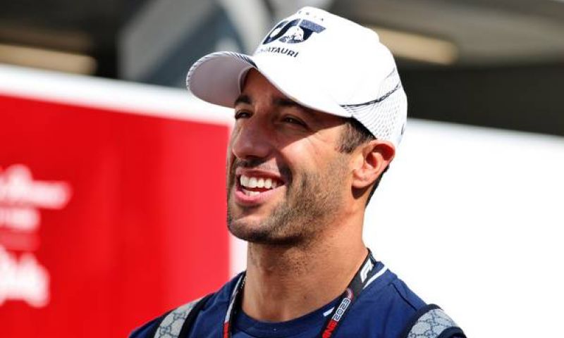 AlphaTauri weigert sich, ein Rückkehrziel für den verletzten Ricciardo fest